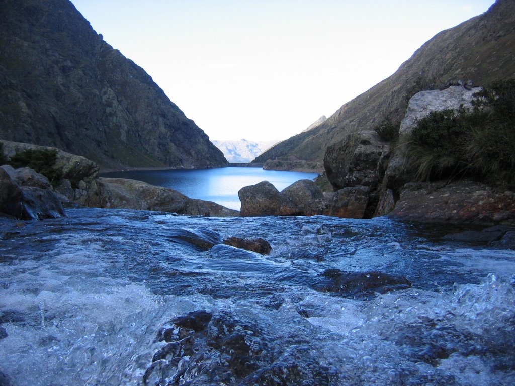 Pyrénées, Ariège, Vallée d'Auzat-Vicdessos, Etang de Soulcem. by Phil'Ours