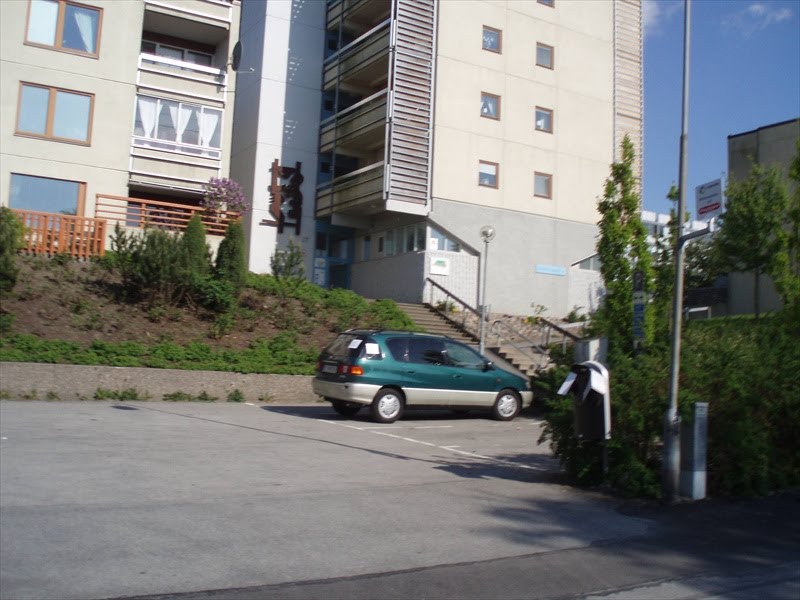 Peppargatan, Gårdsten (2008) by Biketommy