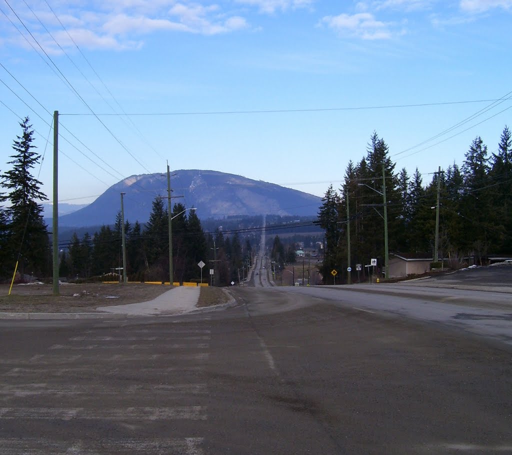 30th Street NE and Bastion Mountain by kuschk