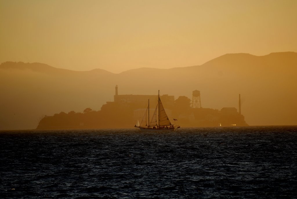 AlcatrazIsland@Sunset by lonelyboyawhile