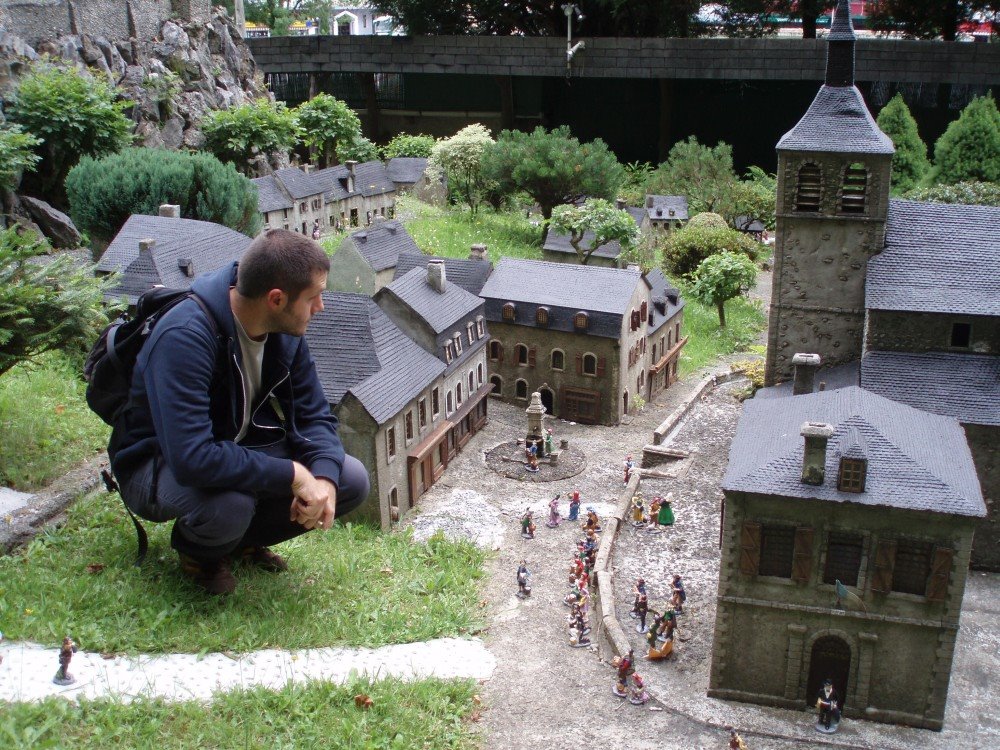 A giant in Lourdes by werner maresta