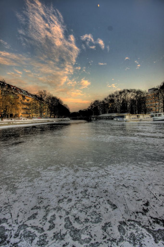 Landwehrkanal im Januar 2010 by Uli Herrmann