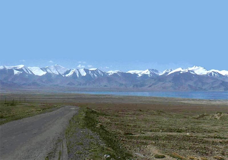 Karakul Lake by www.turclubmai.ru