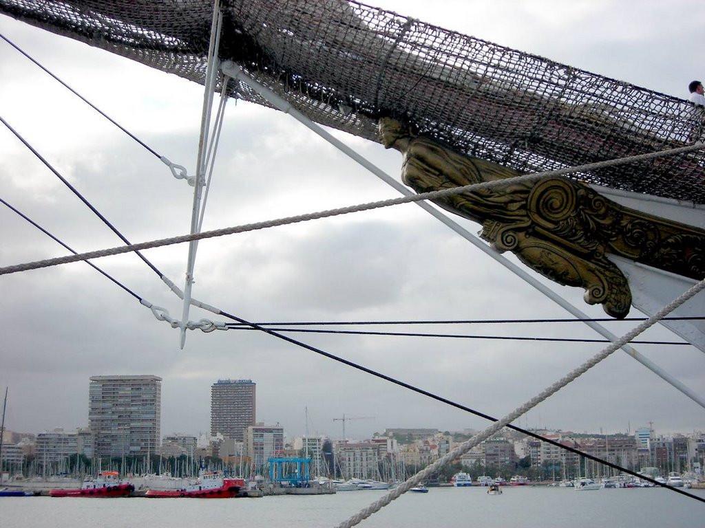 Juan Sebastián Elcano - España by Julio Latorre