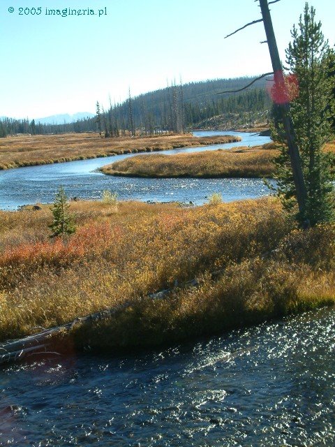 Yellowstone River loops by imagineria.pl