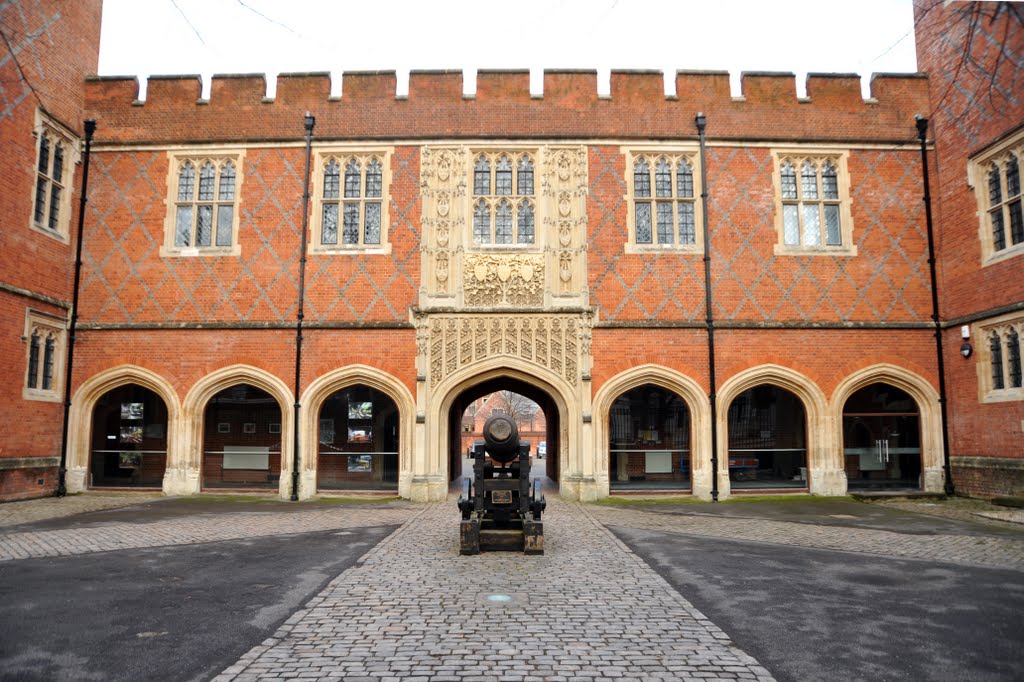 Eton College by davehiltonroberts