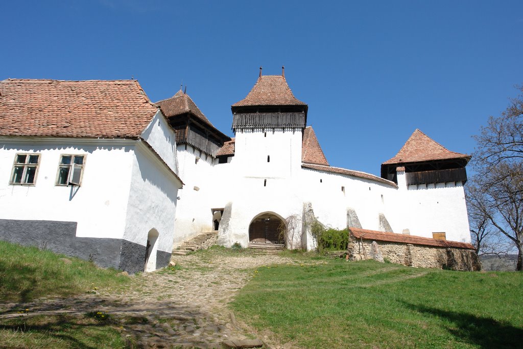 Viscri - Fortified Church - April 2007 by mariantita