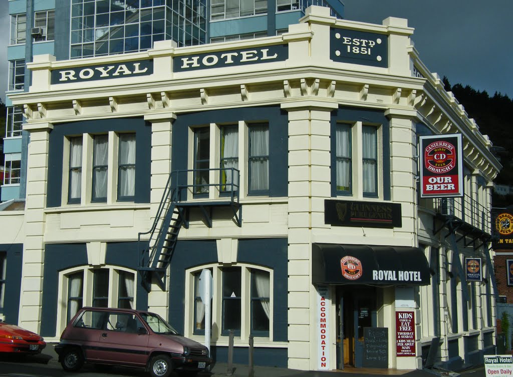 Royal Hotel by nipper30