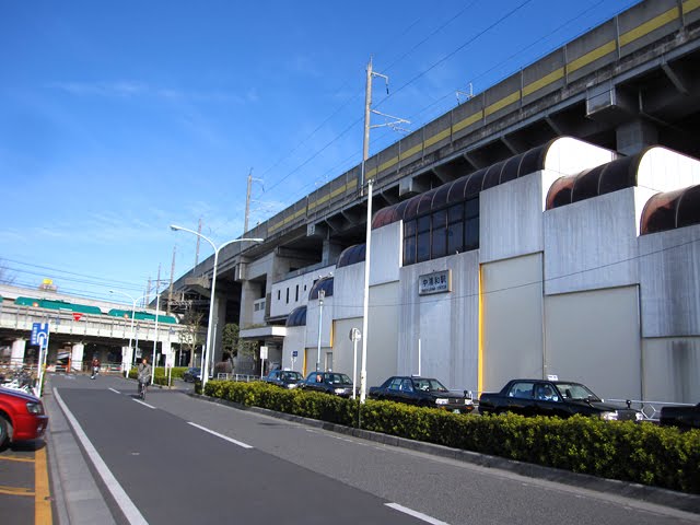 Naka urawa station 中浦和駅 by beya_conger