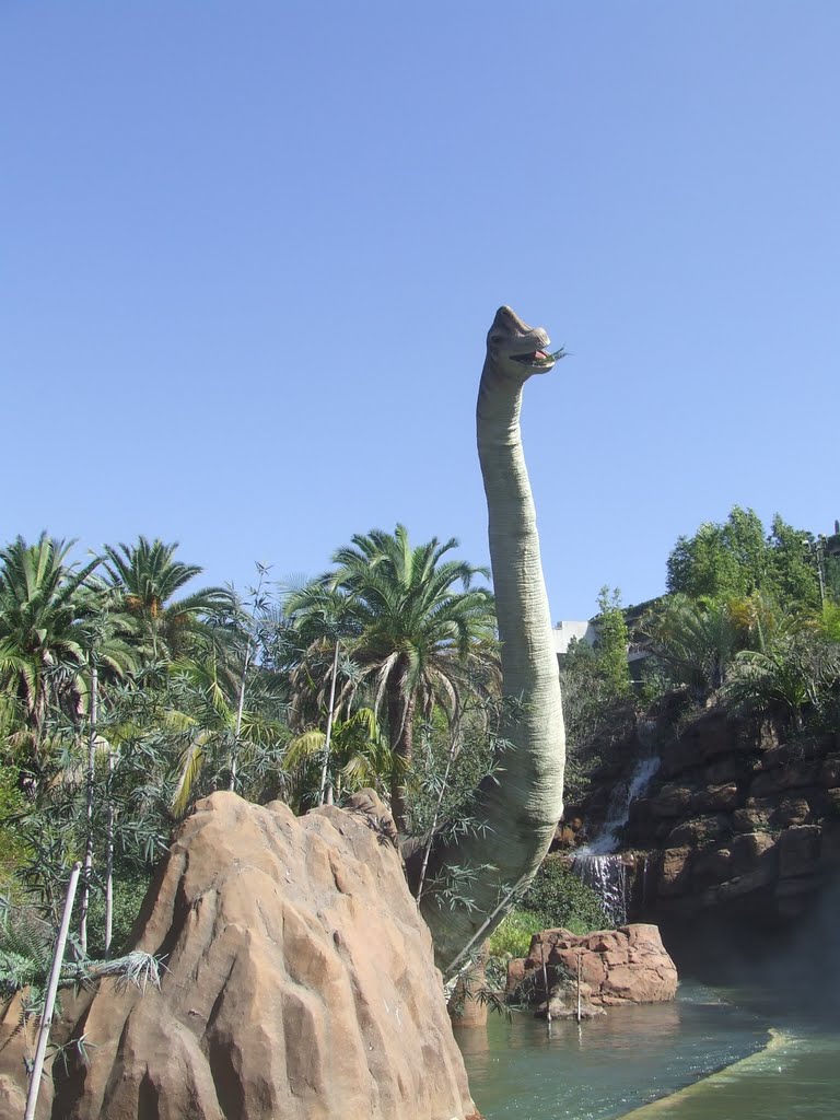 USA. Los Angeles. Universal Studios. Jurassic park decoration with а moving dinosaur (31543628 ) by Viktor Bakhmutov