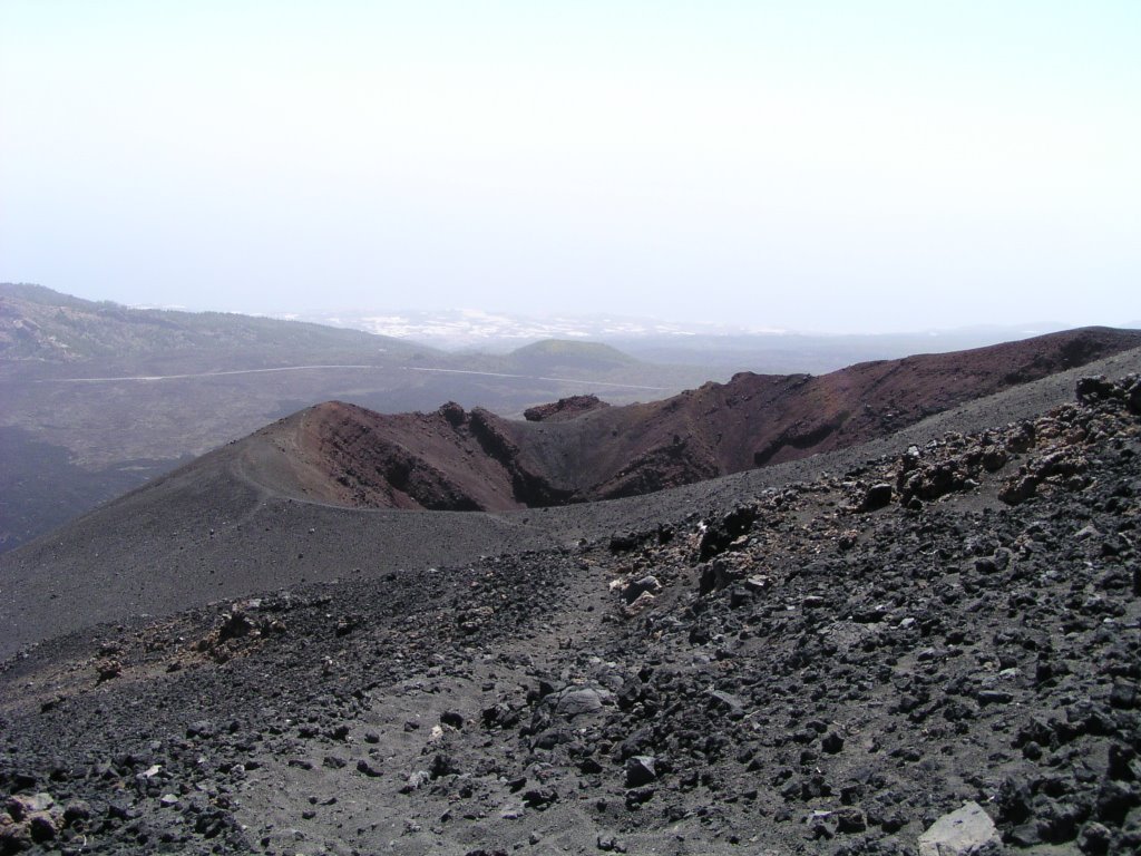 Unterwegs vom Pico Viejo zu den Narices del Teide: den "Nasenlöchern"... by Rainer Haas