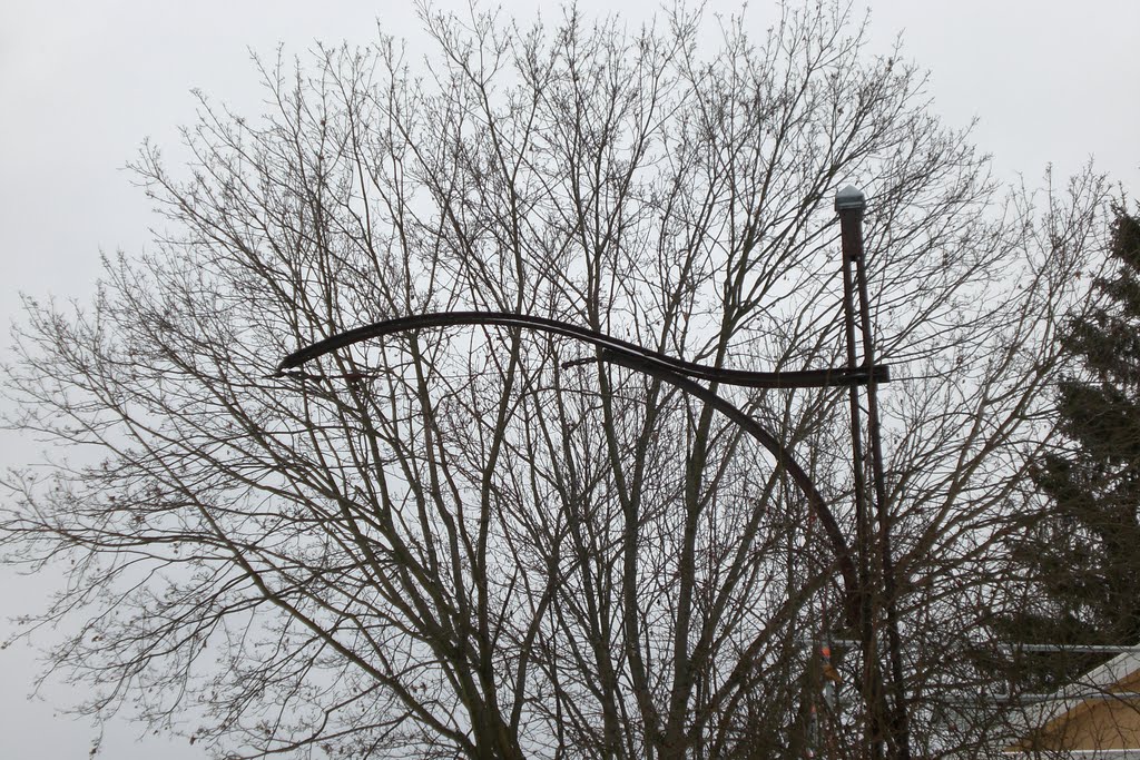 Alter Straßenbahn-Oberleitungs-Mast by hubap