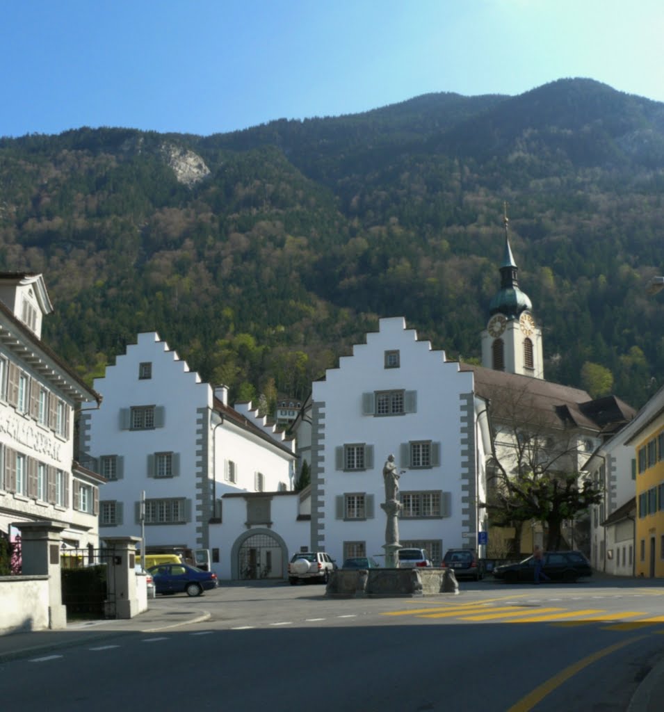 An der B2 in Altdorf die Jugendberatung by © Rapi (  )