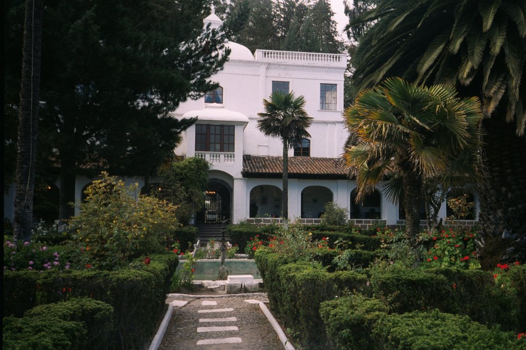 The Hacienda Hosteria la Cienega by Phil Hassler