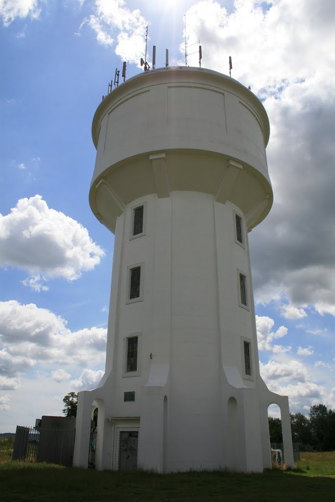 St Thomas Water Tower by Geo09