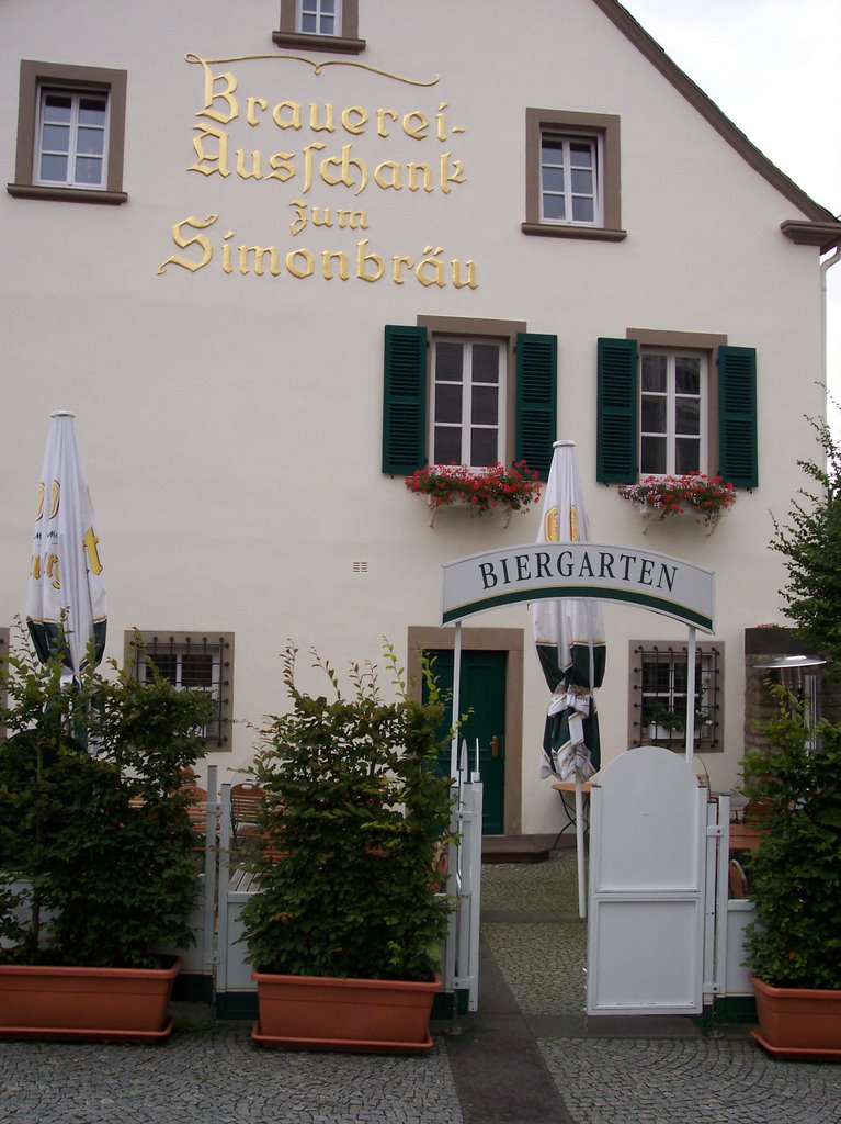 Biergarten beim Bitburger-brauerei by Christiaan