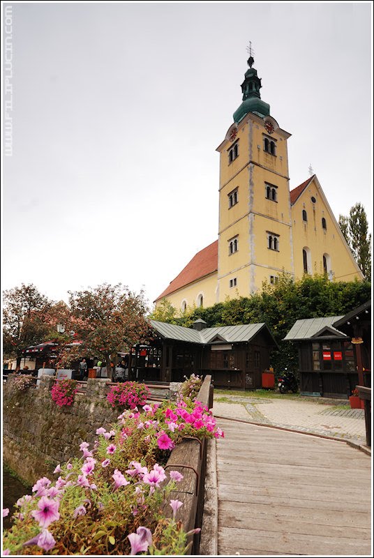 Samobor Church by FilipL