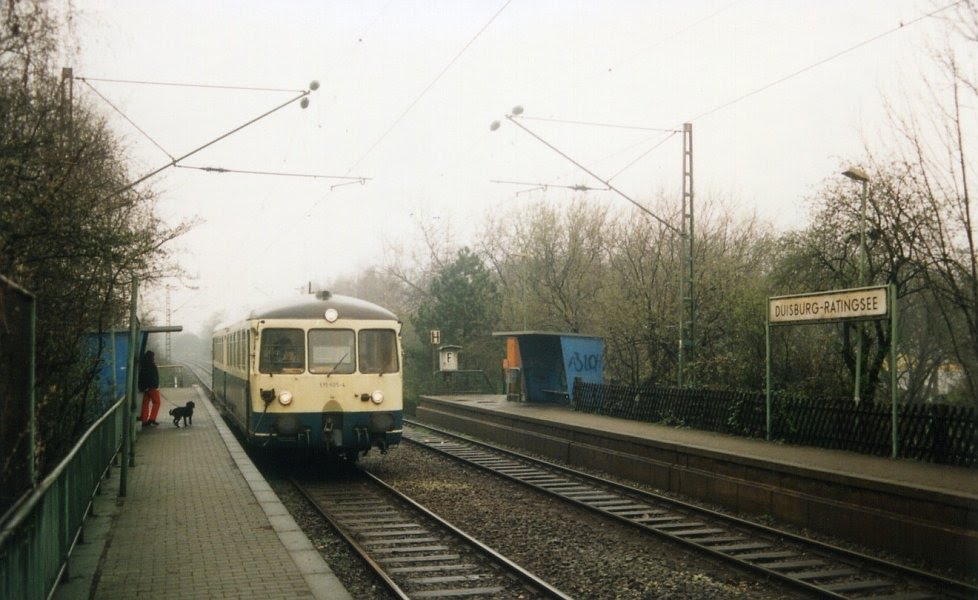 Haltepunkt Duisburg-Ratingsee (ehem. Bahnstrecke MH-Styrum - DU-Meiderich Süd), 31.03.95 by der Volmetaler