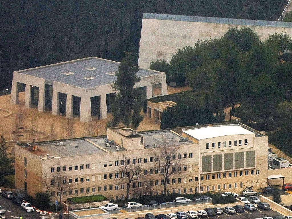 Yad Vashem by CarmelH