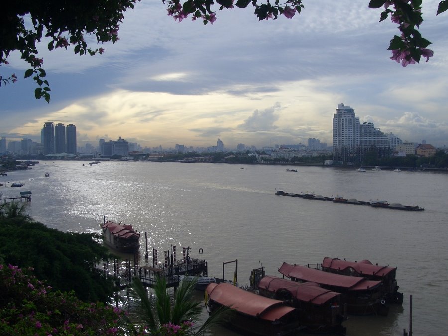 Bangkok Morning June 2007 by Woga