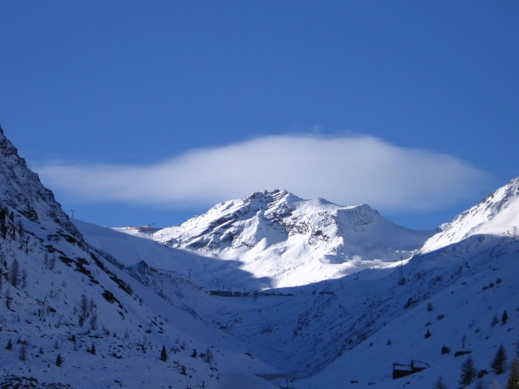 View to Rettenbachjoch by zedt