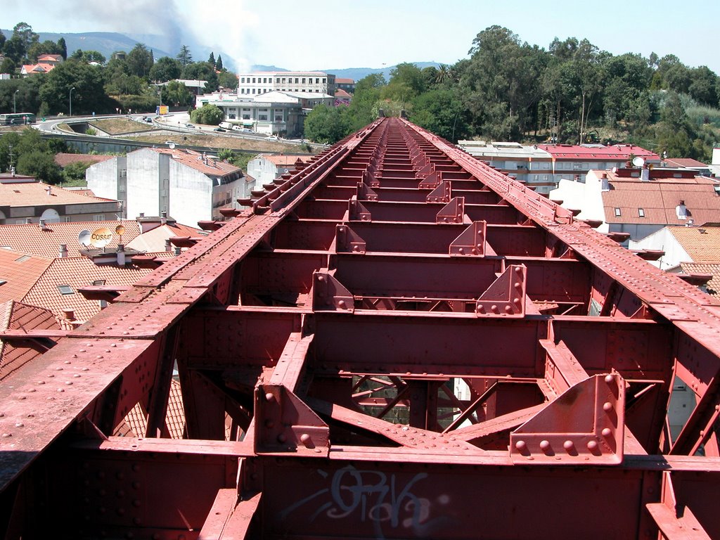 REDONDELA-Camino de Santiago Portugués. Puente de ferrocarril. Se atribuye aunque sin ser cierto a Eiffel. by Carlos Sieiro del Nido