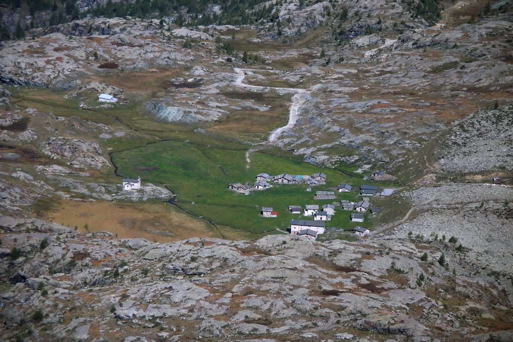 Alpe Prabello visto dal Pizzo Scalino (Alberto Rossattini) by Alberto Rossattini