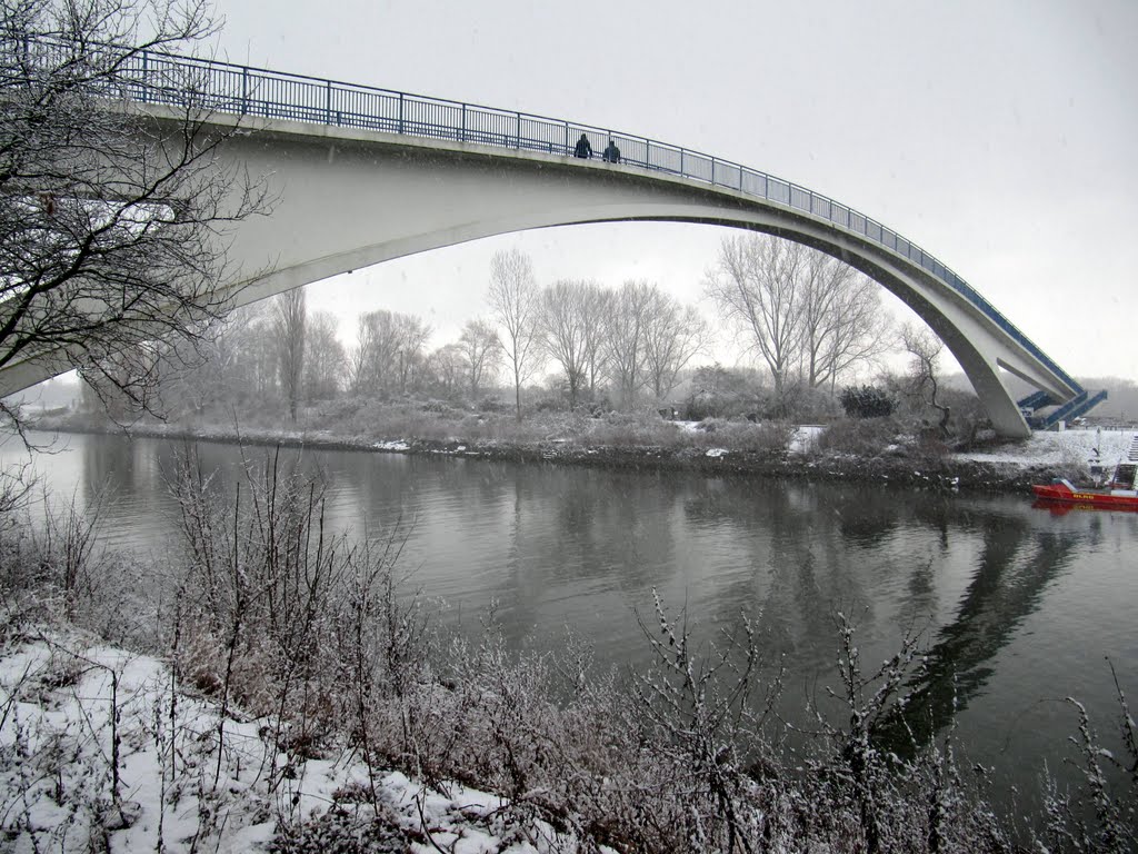 Dyckerhoffbrücke by ©frie_d@