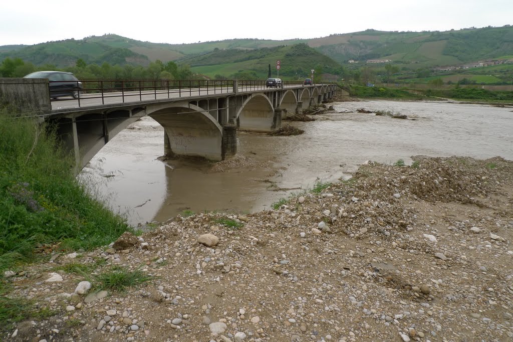 Ponte a Pagliare del Tronto by pizzodisevo