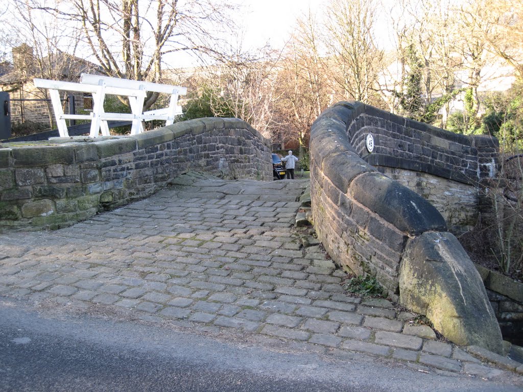 Old Packhouse Bridge, Huddersfield Narrow Canal, Slaithwaite by alastairwallace