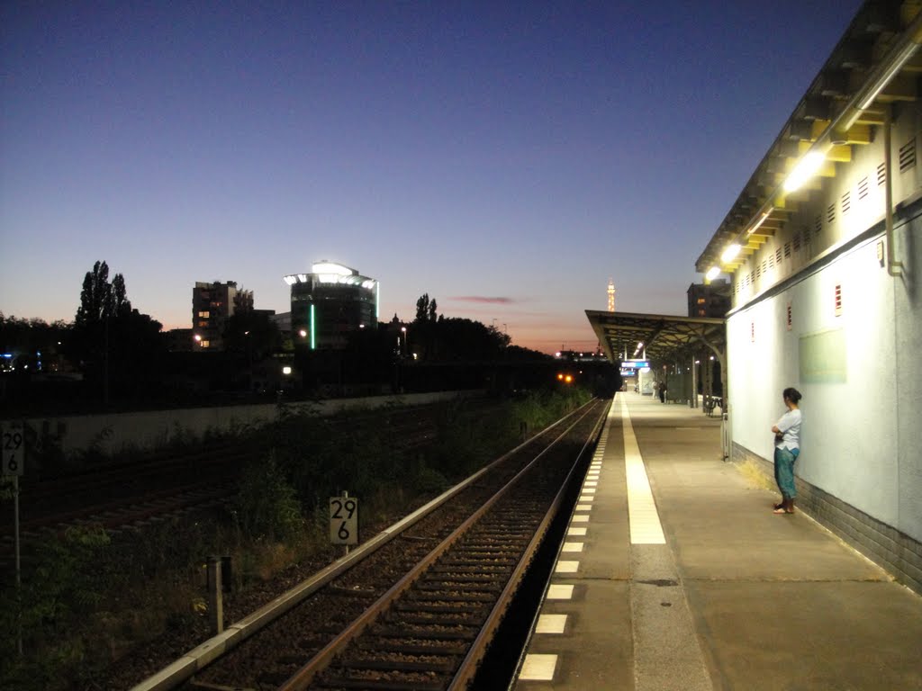 S Bahn Station Halensee by ajay.walia