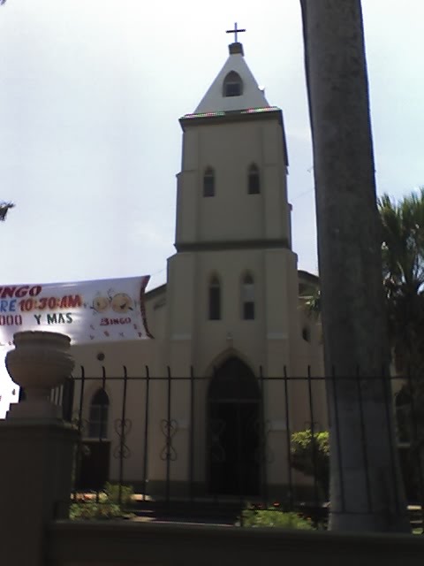 Iglesia de San Rafael, Atenas by xtilla