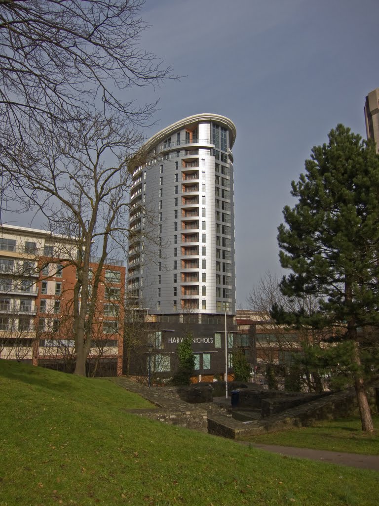 Apartment Tower above Harvey Nichols 2010-02-01 by wambam23