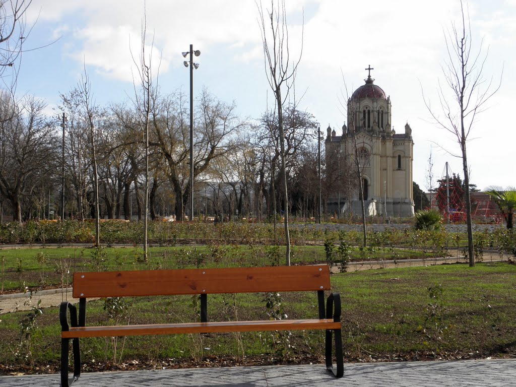 Sentarse junto al Panteón by tres colores