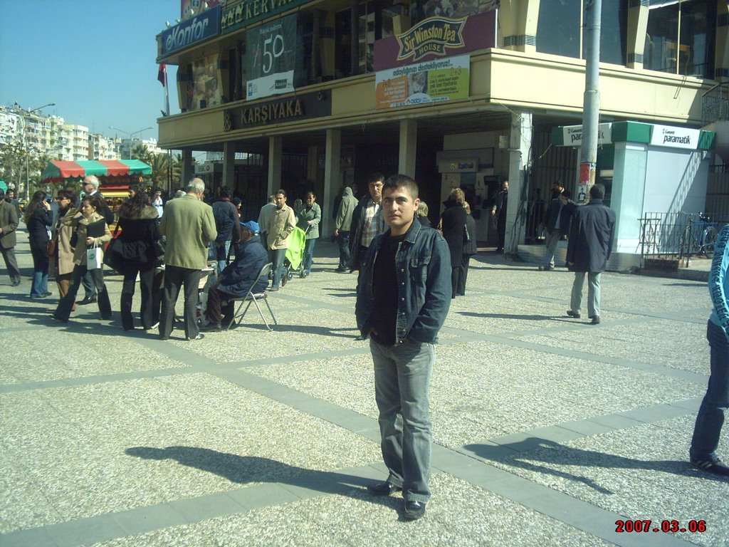 Izmir, İzmir, Turkey by huskytr