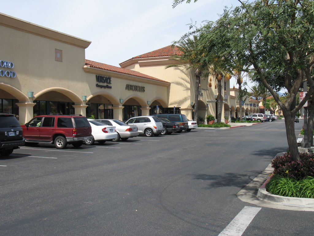 Camarillo Outlet by kermadio