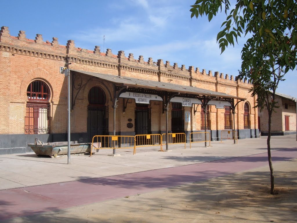 Antigua estacion de Renfe by pakolope