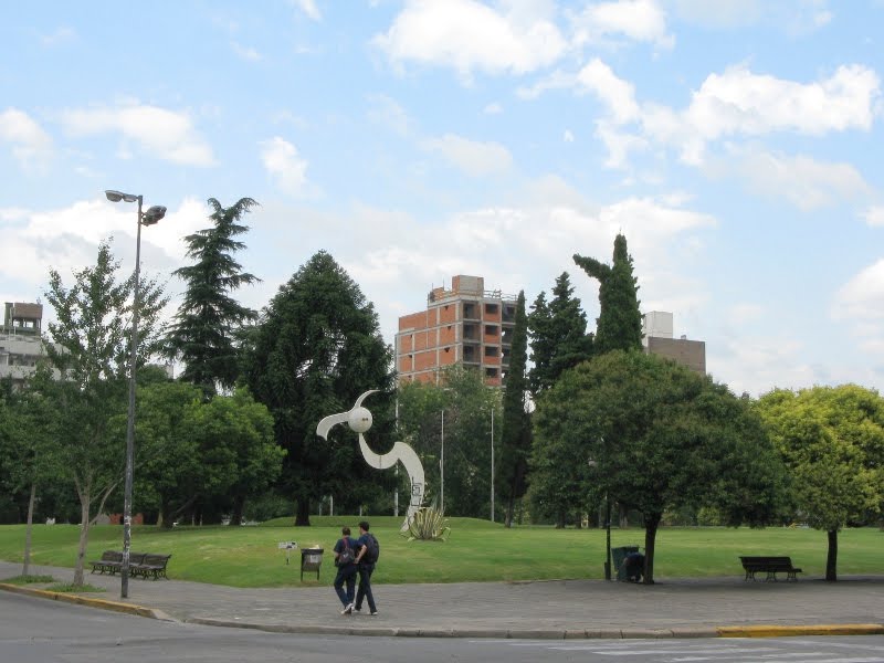 Plaza de la Libertad by Marcelo Savoini