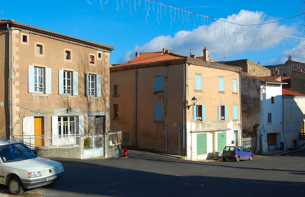 Village d'Auzat-sur-Allier by Les Argonautes