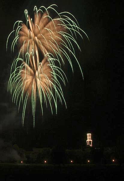 Fürth Feuerwerk by foto4you.de