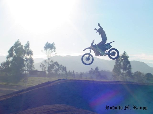 Motocross - Sambaqui - 2002 by Rodolfo M Raupp