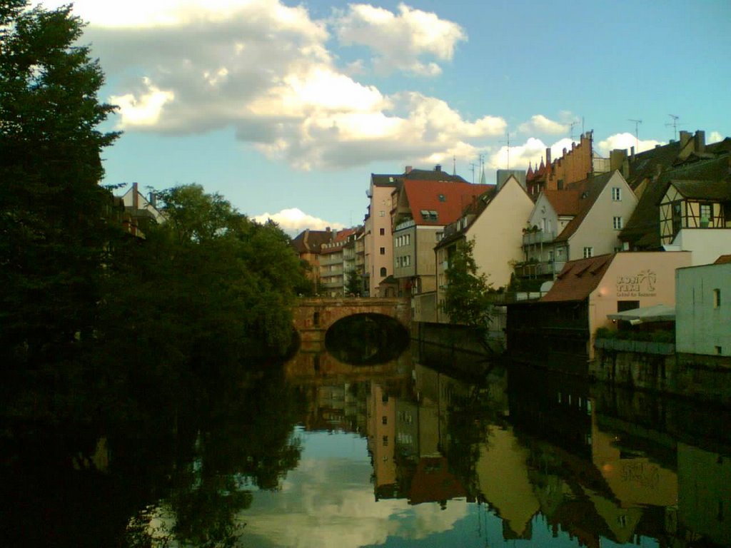 Riverside in Nürnberg view form the Maxbrücke east by ablfabl