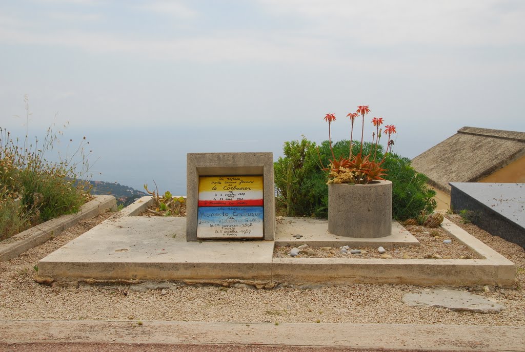 Tombe de Le Corbusier by F@M