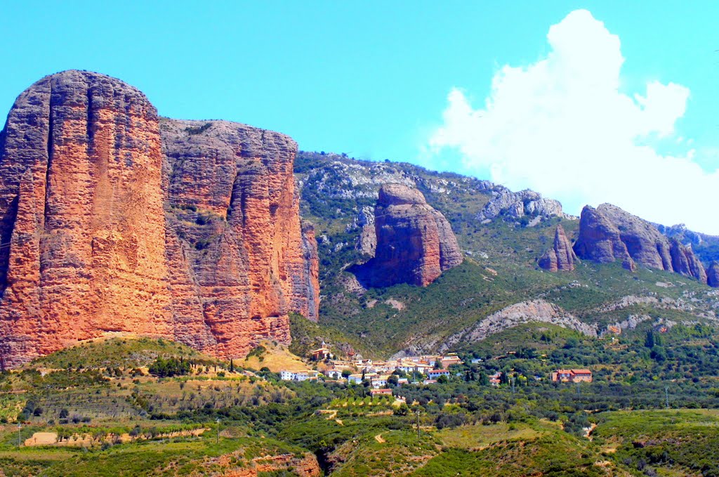 Mallos de Riglos. Huesca by hilberg