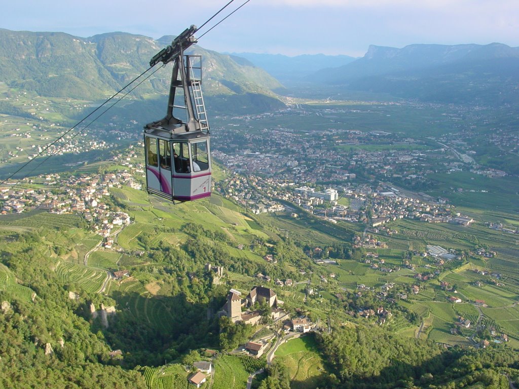 Meran - Dorf Tirol by hbkno