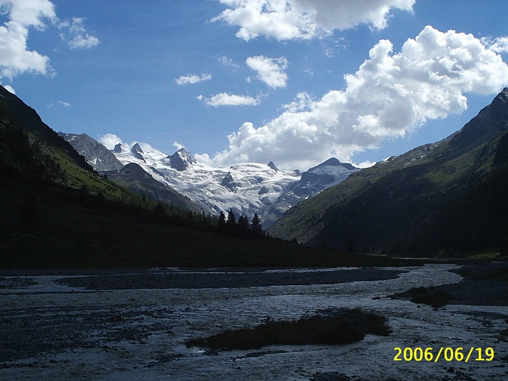 Val Roseg - Sankt Moritz by Giovanni Massola