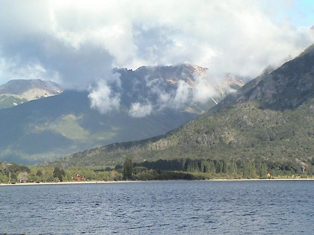 Bariloche-Lago Gutierrez by Norberto Vinao