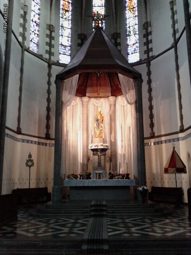 Chaudfontaine: In der Basilika Notre Dame von Chèvrement by Wandern in Ostbelgien