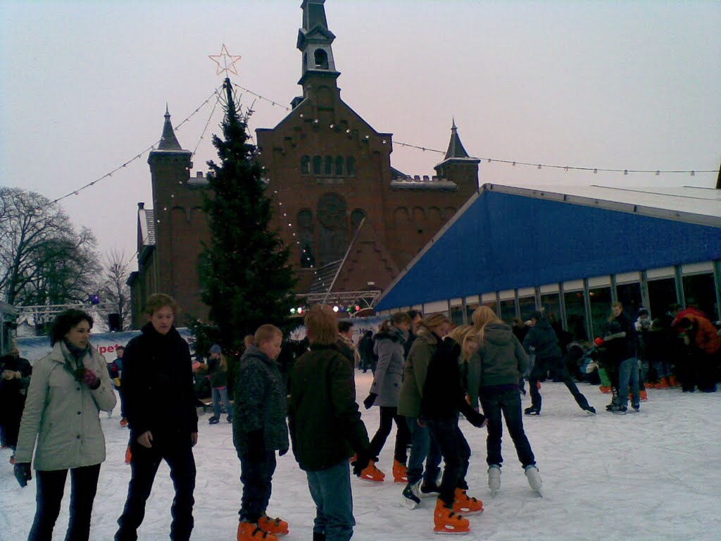 Schaatsplezier Hoogeveen by Ralf Grispen