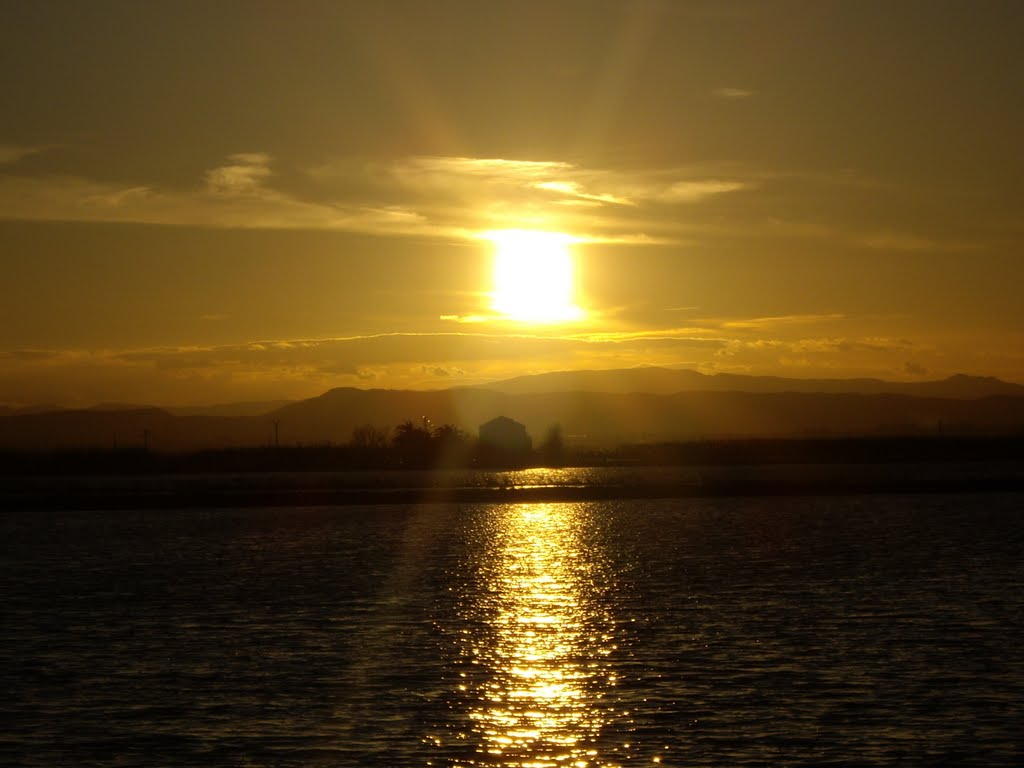 Puesta de Sol en la Albufera by capas